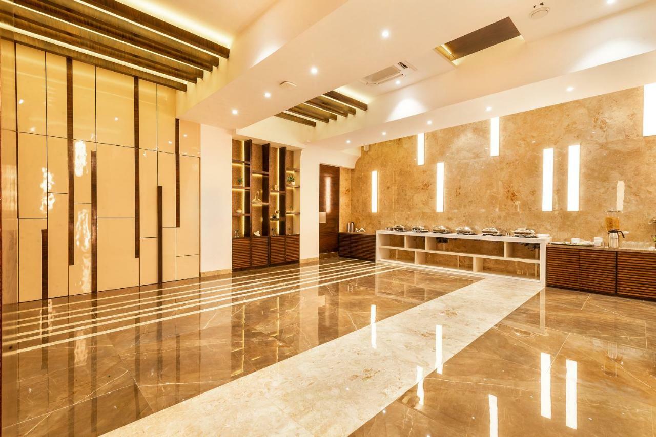Hotel Wego Мумбаи Экстерьер фото
