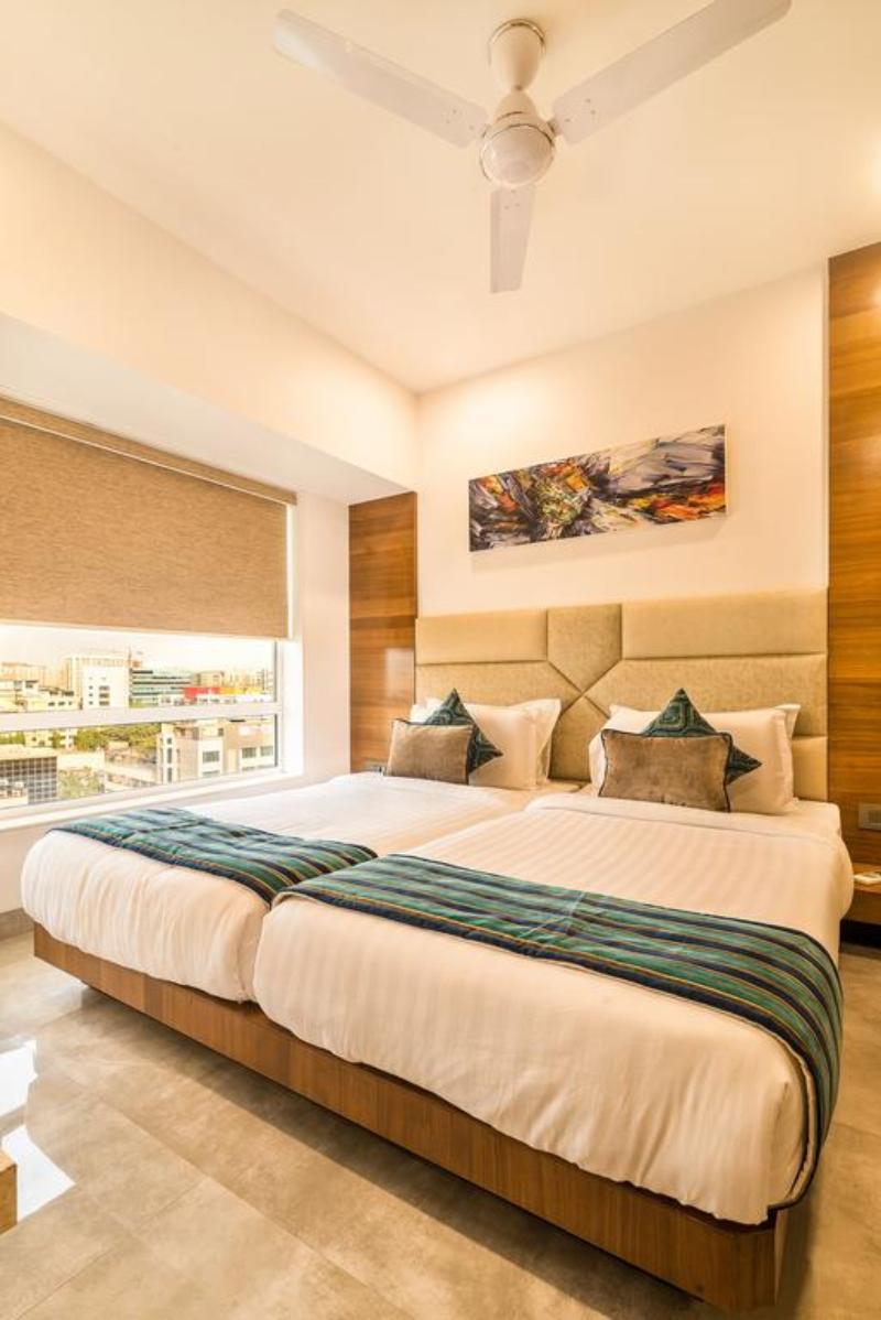 Hotel Wego Мумбаи Экстерьер фото